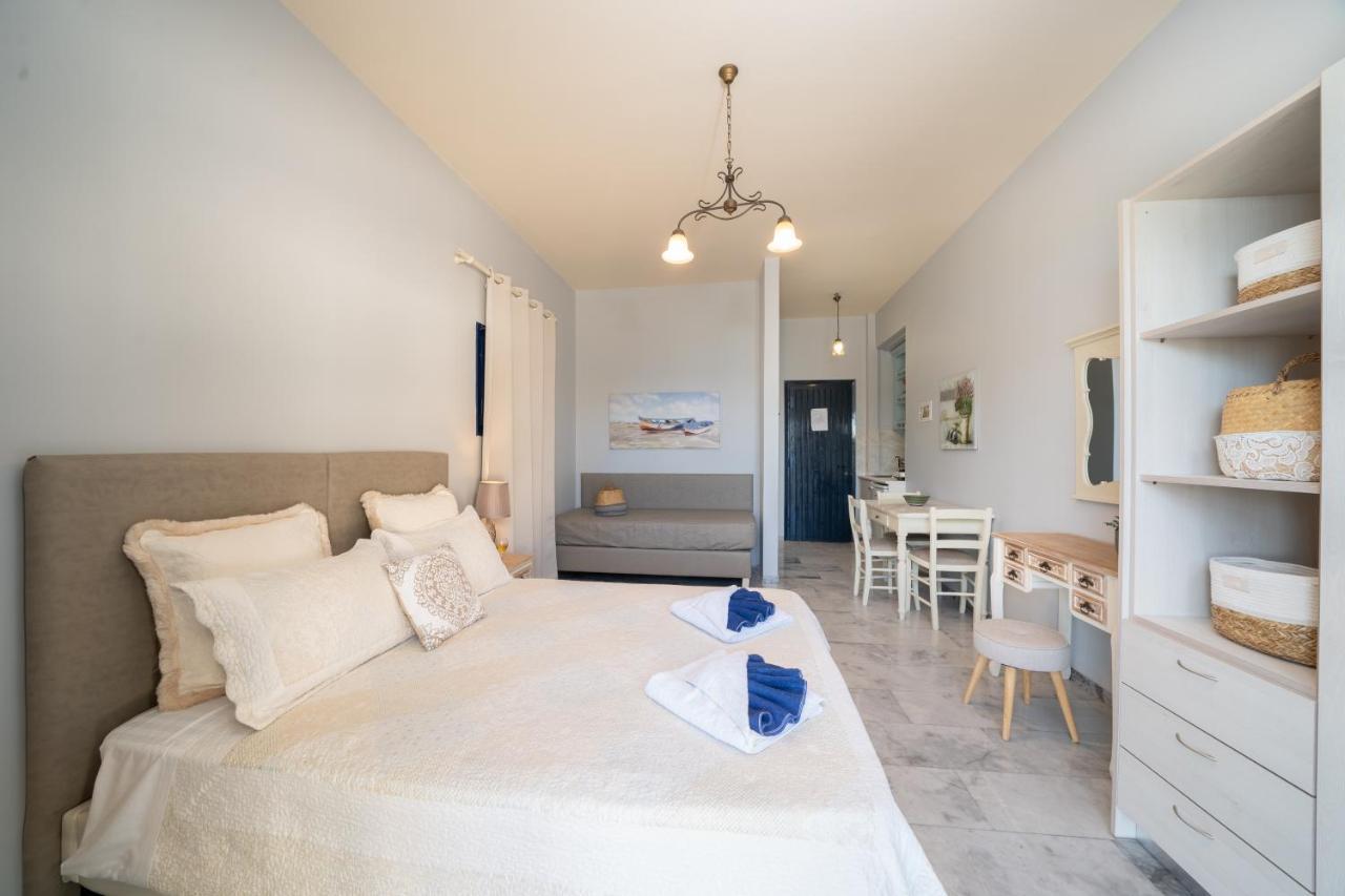 Karavádhos Aloe Studios, Waterfront Accommodation מראה חיצוני תמונה