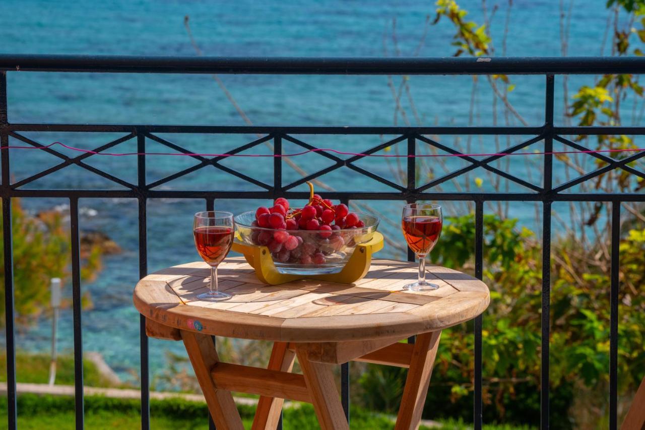 Karavádhos Aloe Studios, Waterfront Accommodation מראה חיצוני תמונה