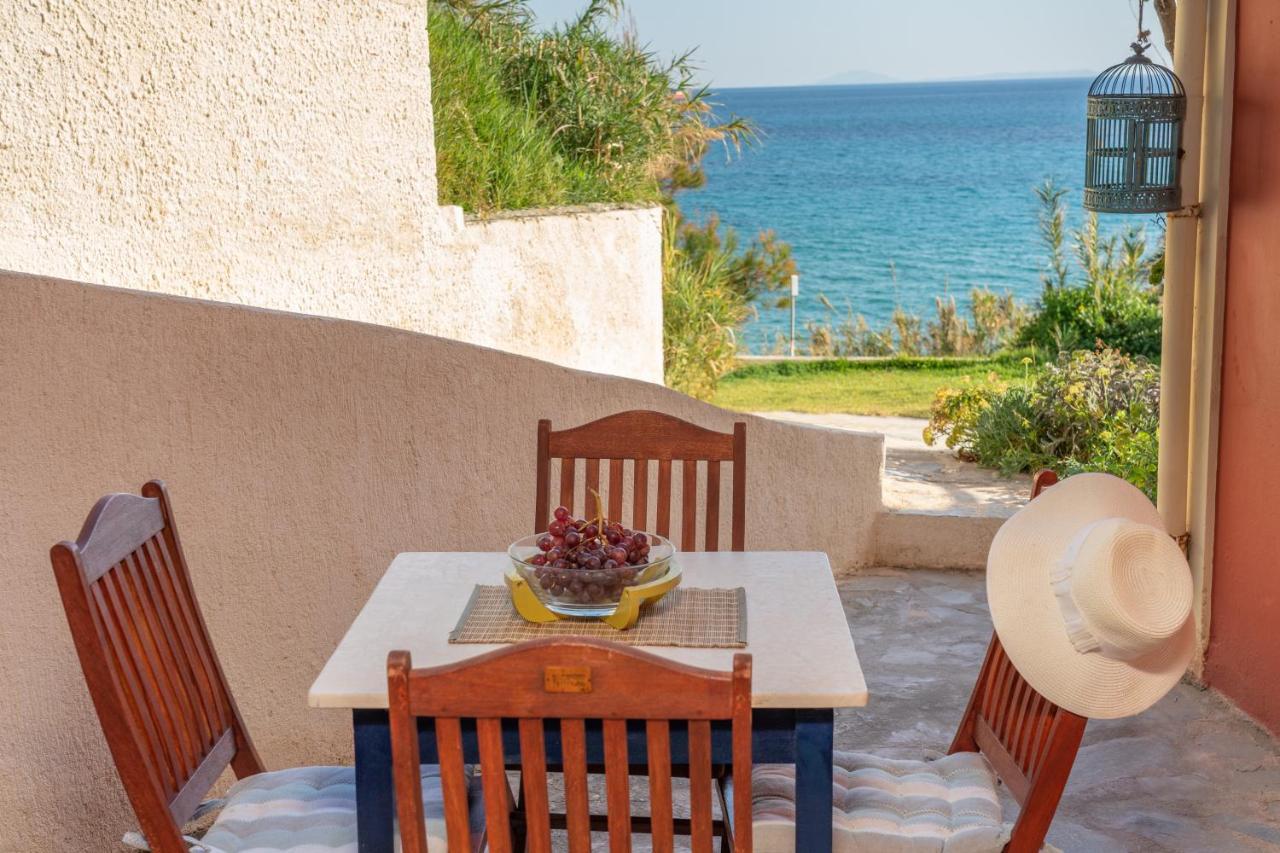 Karavádhos Aloe Studios, Waterfront Accommodation מראה חיצוני תמונה