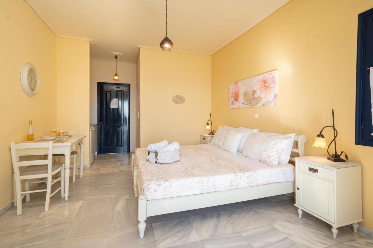 Karavádhos Aloe Studios, Waterfront Accommodation מראה חיצוני תמונה