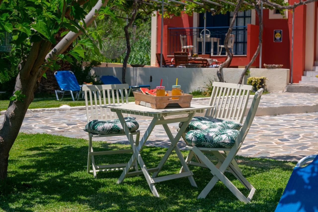Karavádhos Aloe Studios, Waterfront Accommodation מראה חיצוני תמונה