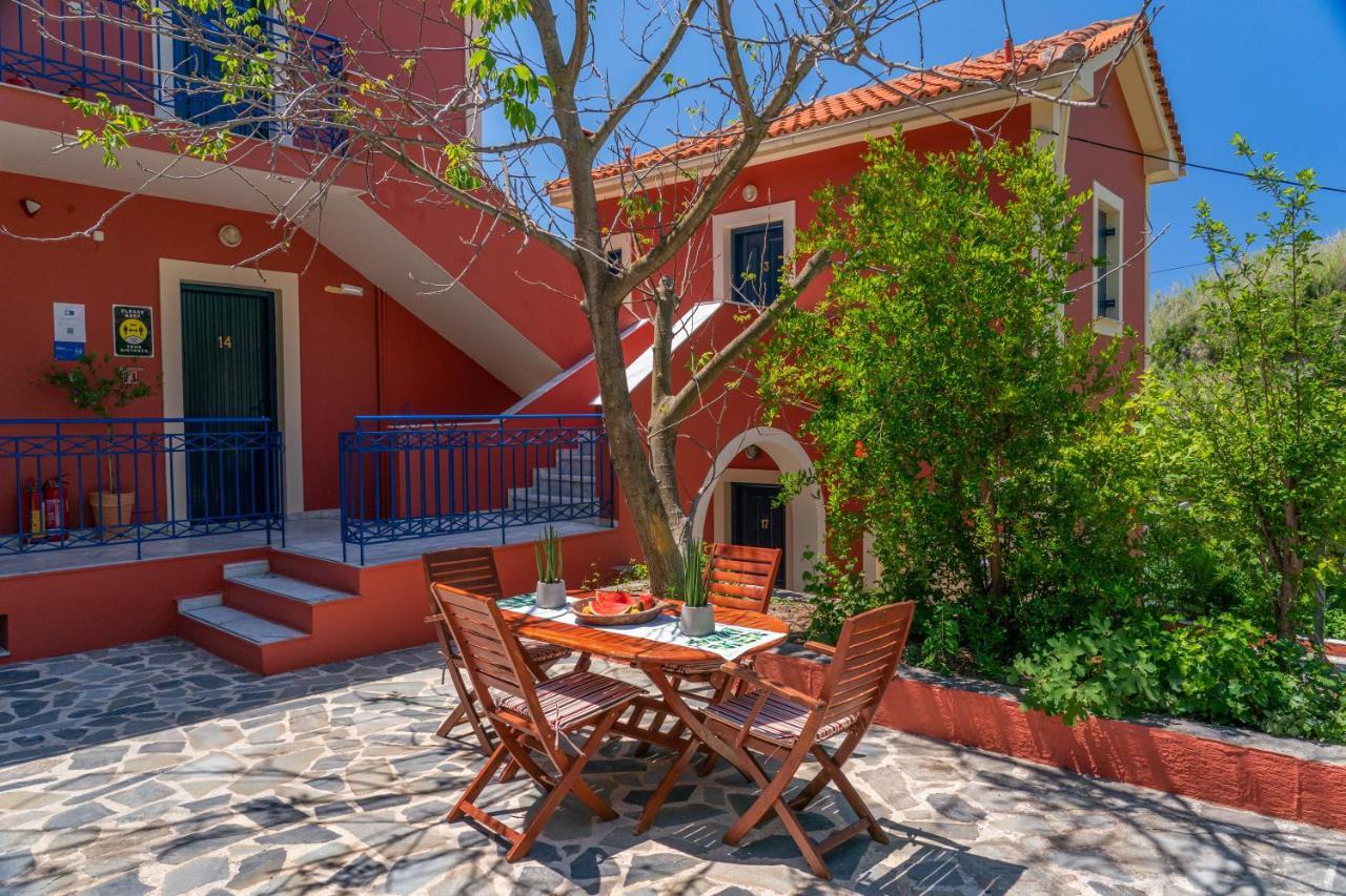 Karavádhos Aloe Studios, Waterfront Accommodation מראה חיצוני תמונה
