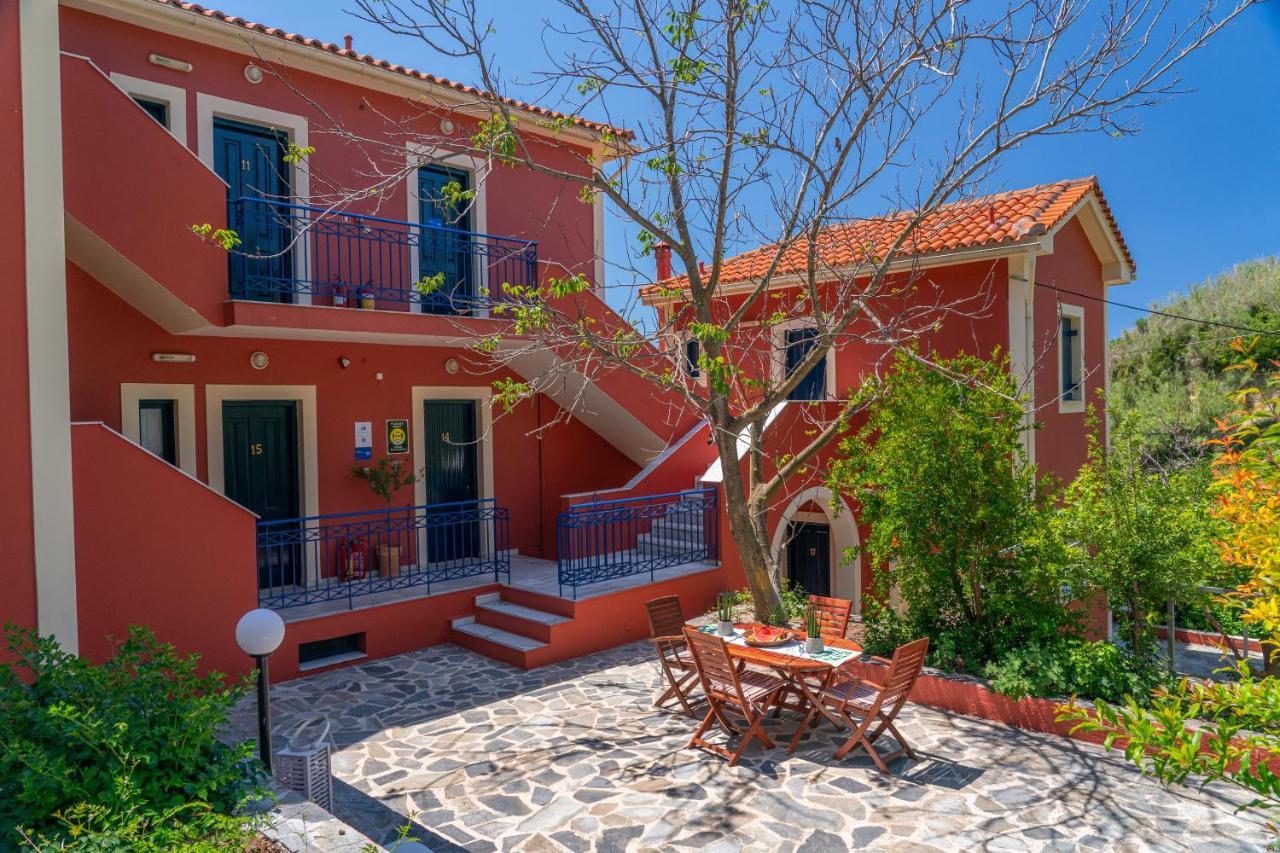Karavádhos Aloe Studios, Waterfront Accommodation מראה חיצוני תמונה