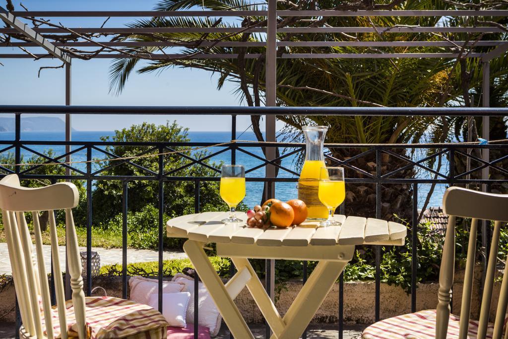 Karavádhos Aloe Studios, Waterfront Accommodation מראה חיצוני תמונה