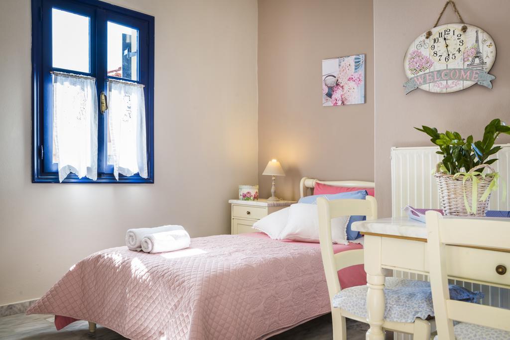 Karavádhos Aloe Studios, Waterfront Accommodation מראה חיצוני תמונה